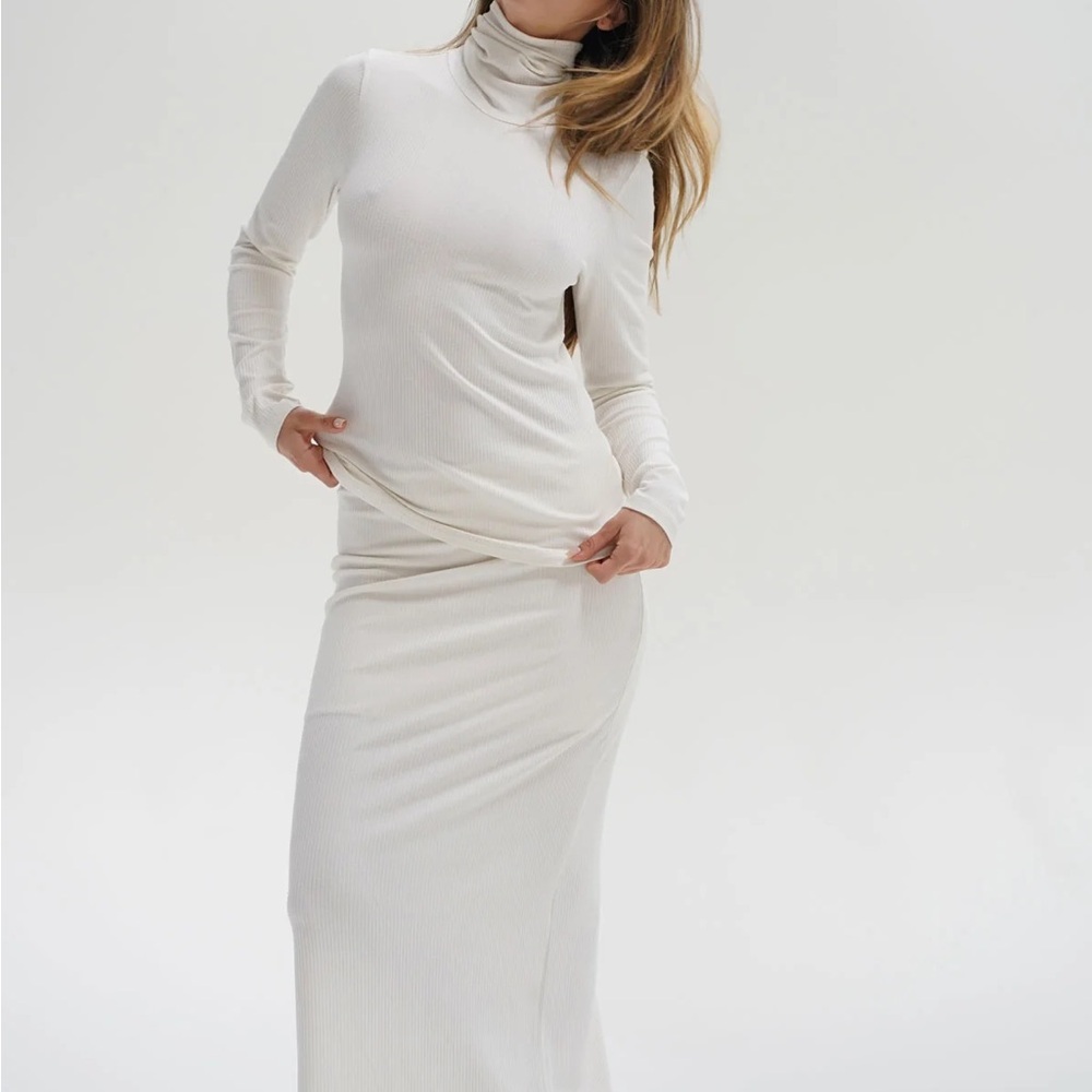 LNA Landon Ribbed Maxi Skirt